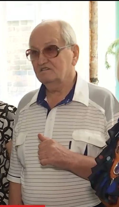 В Черкассах 77-летний дедушка открыл школу танцев и профессионально обучает пенсионеров