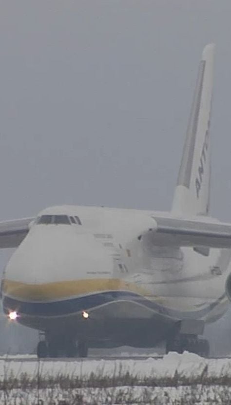 Український літак "Руслан" перевозитиме деталі ракети Spacex