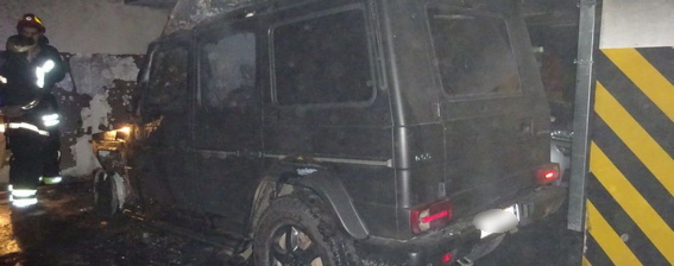 Спалений у Києві Gelandewagen належав лідеру активістів у справі Ноздровської