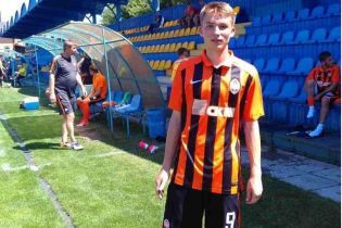"Шахтер" подписал контракт с юным белорусом