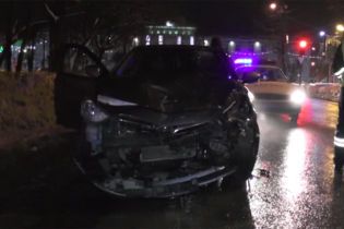 У Росії груповий секс в машині закінчився масштабною ДТП