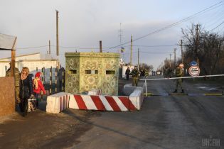 КПВВ "Гнутово" приостановил работу из-за взрывов