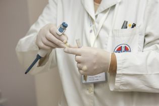 У Китаї зростає кількість загиблих від невідомого вірусу: відомо про чотири смерті