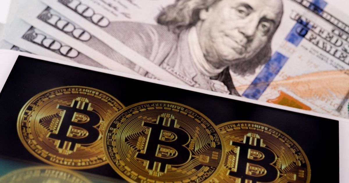 Возможная легализация криптовалюты и угрозы новых американских санкциях. Пять новостей, которые вы могли проспать