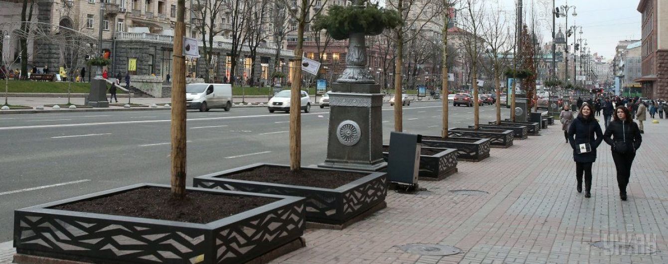 Крещатик перекрыли до конца мая. Центр Киева стоит в пробках