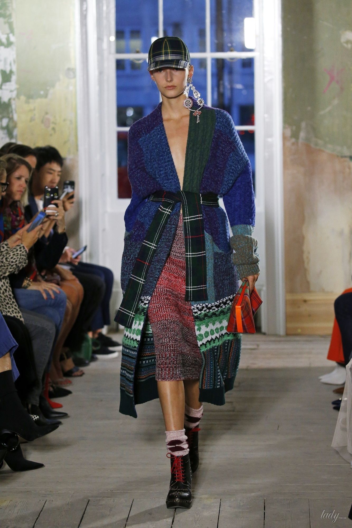 Коллекция Burberry прет-а-порте сезона весна-лето 2018_62