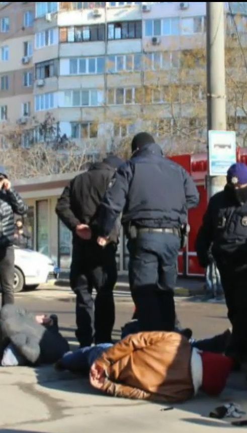 Патрульні із пострілами в повітря переслідували кримінальних гастролерів в Одесі