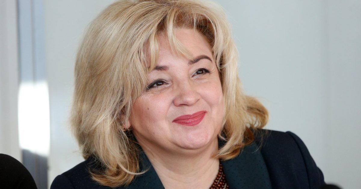 Суд не отстранил от службы скандальную главу Госаудита с золотыми слитками
