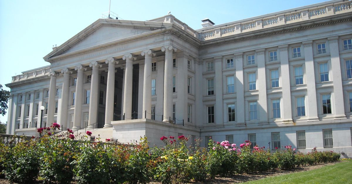 США распространили санкции на представителей ОРДЛО, российского чиновника и ряд компаний