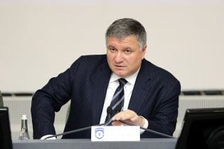 Аваков закликав Нацгвардію готуватися до служби на деокупованих територіях Донбасу та Криму