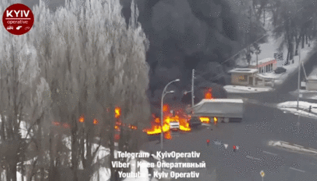 З’явилося відео страшної аварії у Києві, яка спричинила пожежу