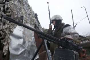 Двое раненых бойцов на Донбассе. Сутки в зоне АТО