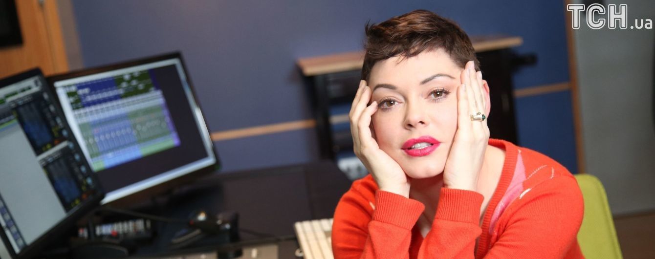 Макгоуэн написала книгу о том, как ее изнасиловал Вайнштейн: Он мастурбировал в то время, как делал куннилингус