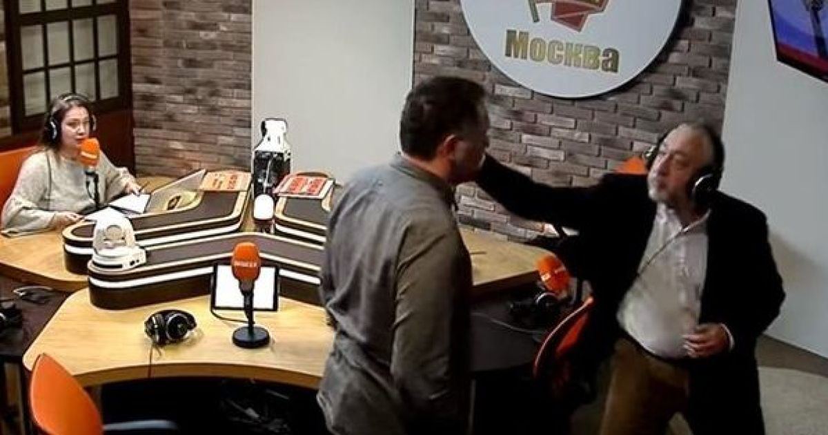 В Кремле объяснили драку между журналистами в прямом эфире