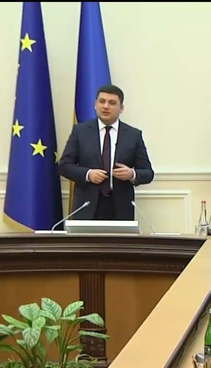 Звільненим з полону заручникам влада виплатить по 100 тисяч гривень компенсації