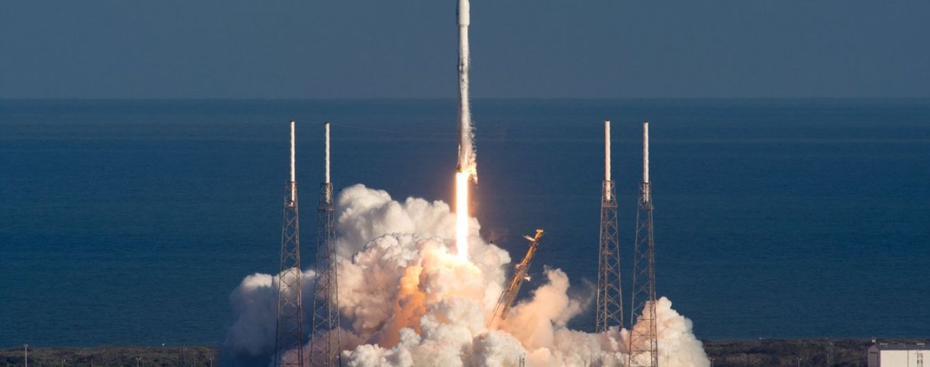 Два в одном: SpaceX удалось вывести на орбиту 7 спутников за один запуск