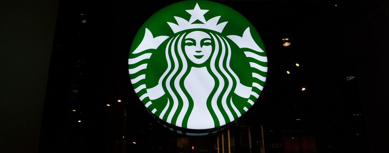 Очільник Starbucks заявив про свою відставку