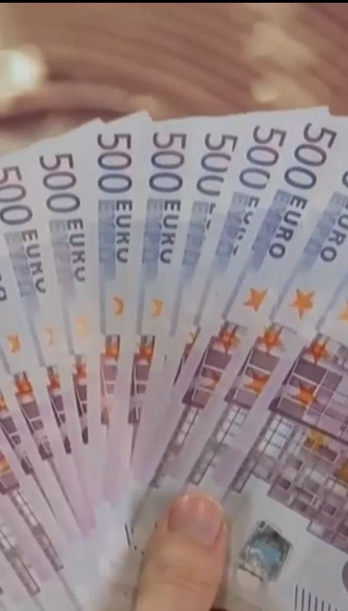 Биткоин упал в цене, а в Киеве готовятся к строительству четвертой ветки метро - экономические новости