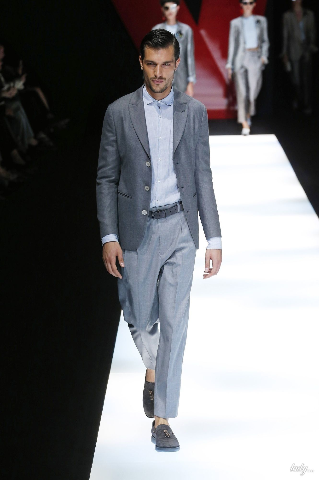 Коллекции Giorgio Armani прет-а-порте сезона весна-лето 2018_3