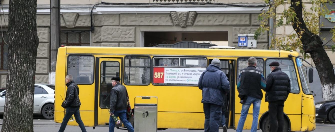 Омелян запевнив, що небезпечні маршрутки відправлять на металобрухт