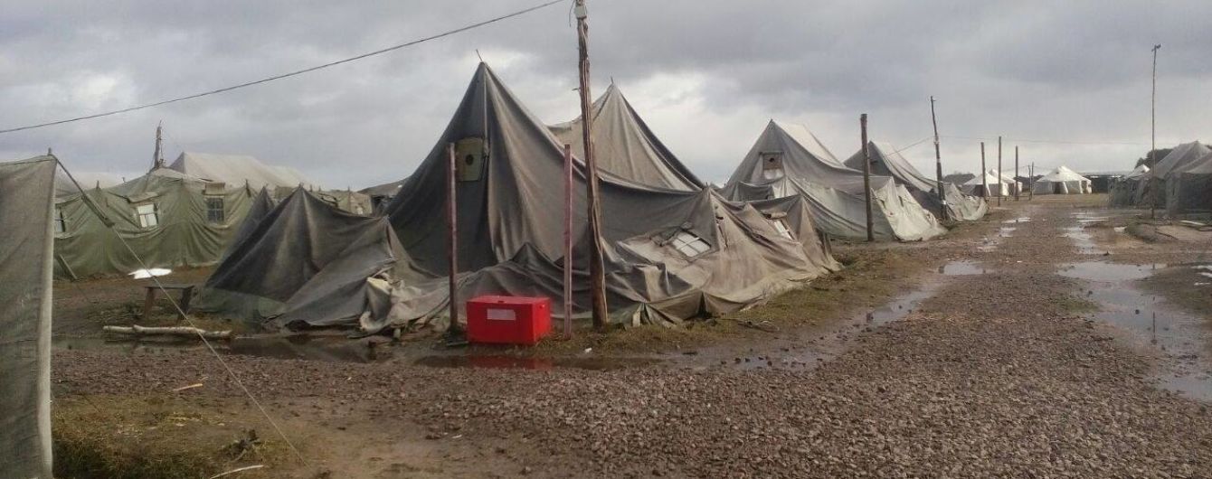 На Львовщине в военном городке нашли начальника стражи с простреленными грудью и головой