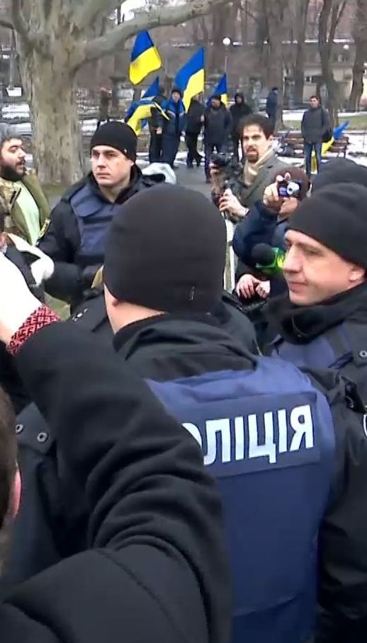 Пророссийский митинг сорвали горожане в Запорожье