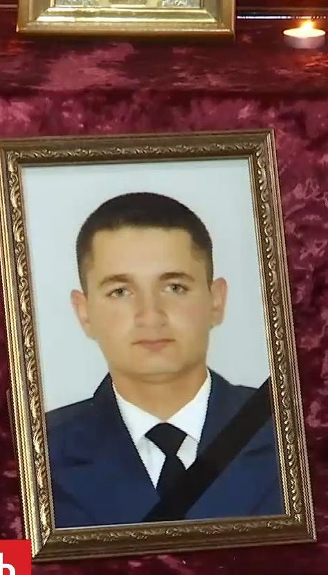 У Миколаєві попрощалися із загиблим на фронті молодим бійцем