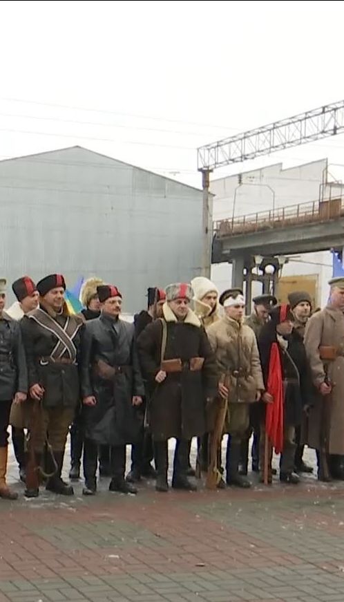 У Смілі показали реконструкцію історичного бою отамана Водяного із більшовицькими військами
