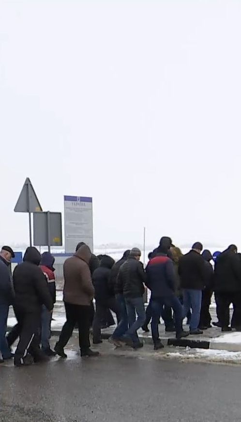 Протестувальники заблокували дорогу на кордоні зі Львовом через зміни у Податковому кодексі