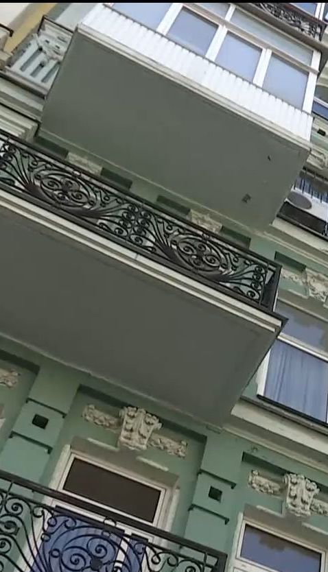 Під час невдалого ремонту квартири в будинку-пам'ятнику архітектури утворилися тріщини