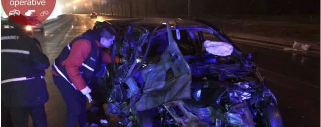 Масштабна ДТП у Києві. Mercedes розтрощив чотири автівки, тікаючи від поліції
