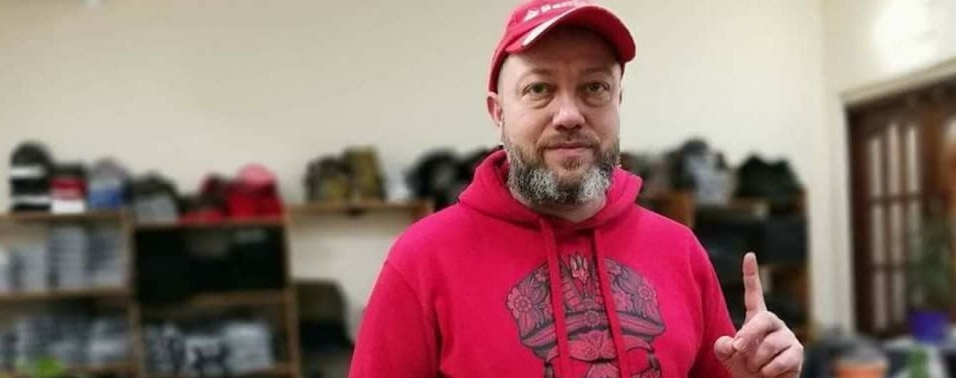 В Днепре попрощались с волонтером Краснопольским, который погиб в ДТП