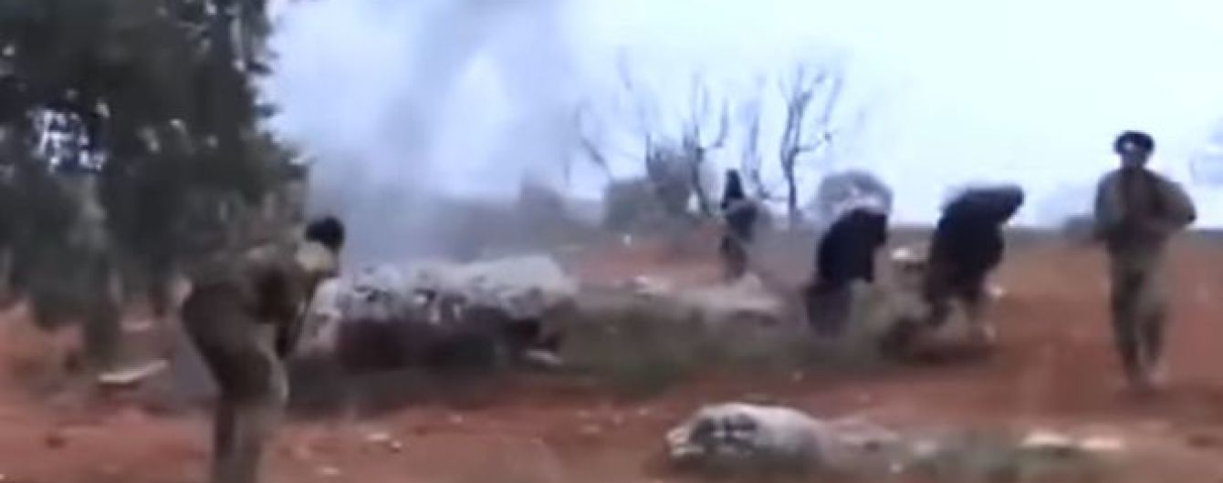 З'явилося відео, на якому пілот збитого російського Су-25 у Сирії підірвав себе гранатою