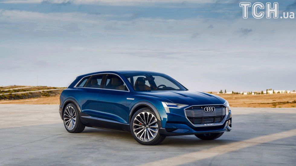 AUDI E-tron Quattro