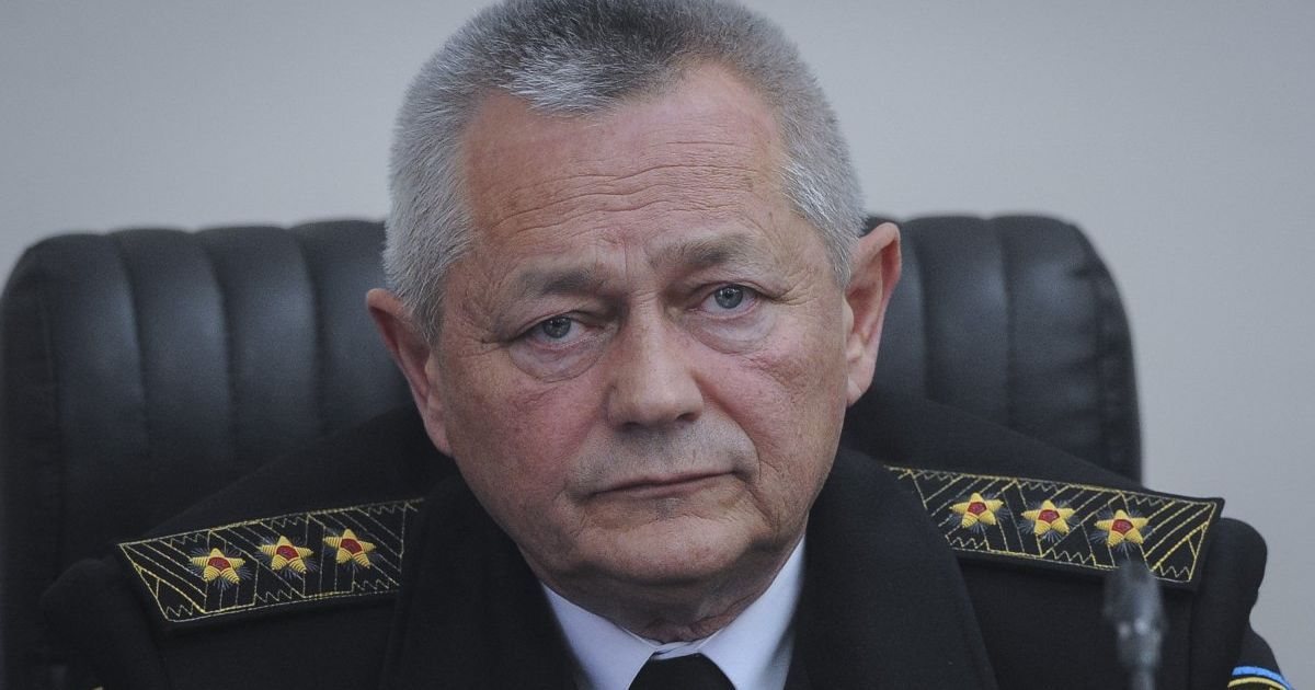Тенюх обвинил экс-начальника Генштаба в склонении украинских военных к измене в пользу РФ