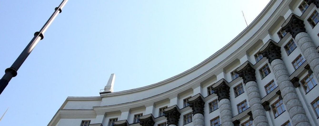 В Кабмине решили направлять средства со штрафов на безопасность движения