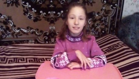 Батьки Танюші звертаються по допомогу