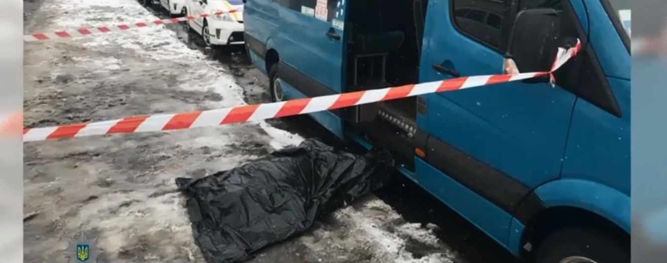 На остановке в Киеве зарезали мужчину из-за очереди на маршрутку