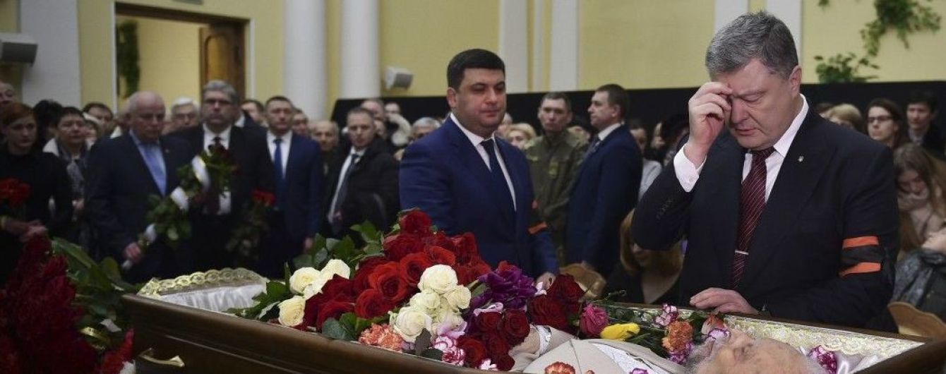 "Був моїм учителем": Порошенко попрощався з філософом Мирославом Поповичем