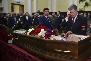 "Був моїм учителем": Порошенко попрощався з філософом Мирославом Поповичем