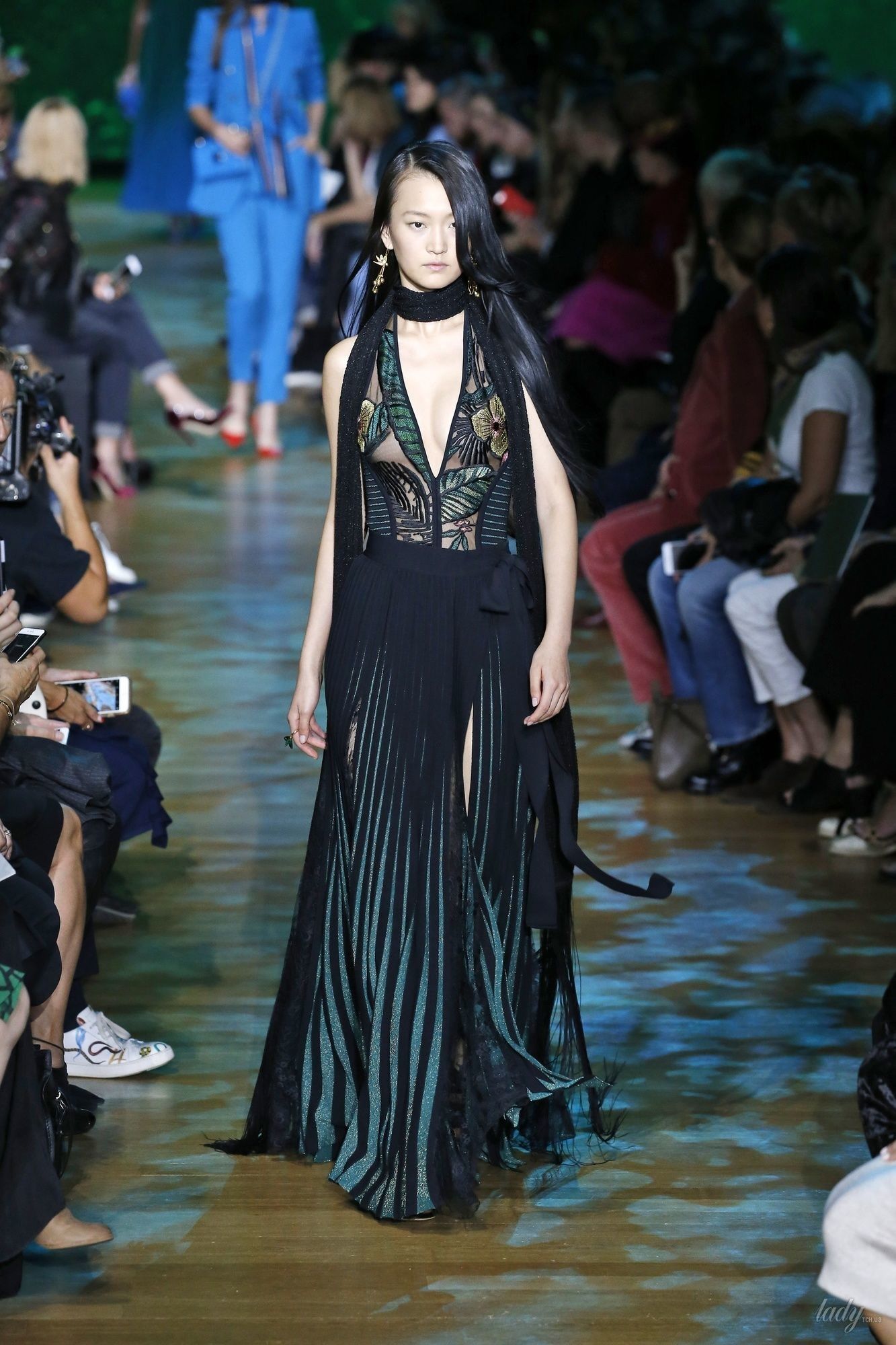 Коллекция Elie Saab прет-а-порте сезона весна-лето 2018_21
