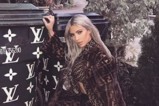 Кім Кардашян приголомшила ультрасексапільною фігурою