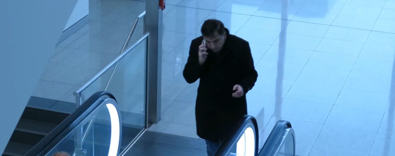 ТСН заскочила Саакашвілі у аеропорту Мюнхена