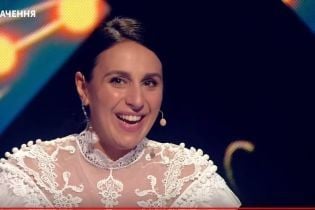 "Євробачення-2018": тендітна Джамала підкреслила вагітний животик білосніжною сукнею