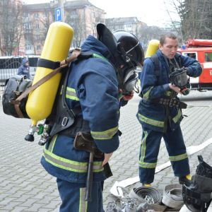 "Пожежна сигналізація не спрацювала, двері закриті на ключ". У Києві сталася пожежа в НАУ