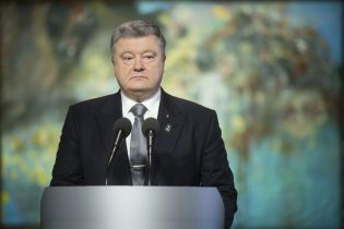 "Багато було розмов про блокчейни". Порошенко опосередковано відповів Тимошенко щодо інновацій