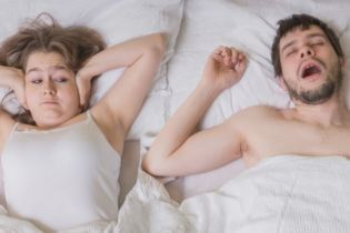 Храп убивает. Врачи рассказали, как избавиться от опасной патологии