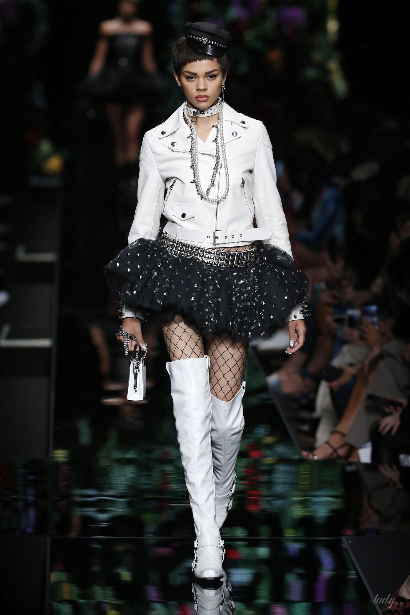 Коллекция Moschino прет-а-порте сезона весна-лето 2018_4