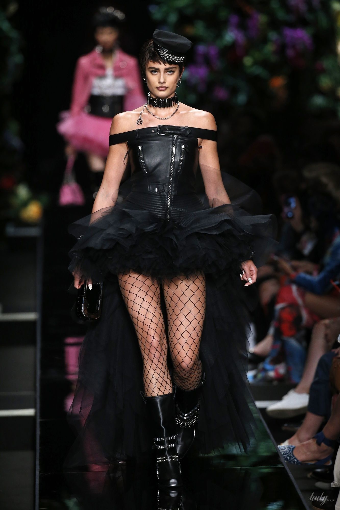 Коллекция Moschino прет-а-порте сезона весна-лето 2018_5