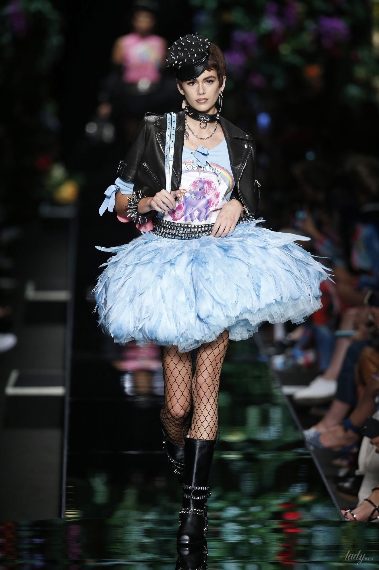 Коллекция Moschino прет-а-порте сезона весна-лето 2018_1